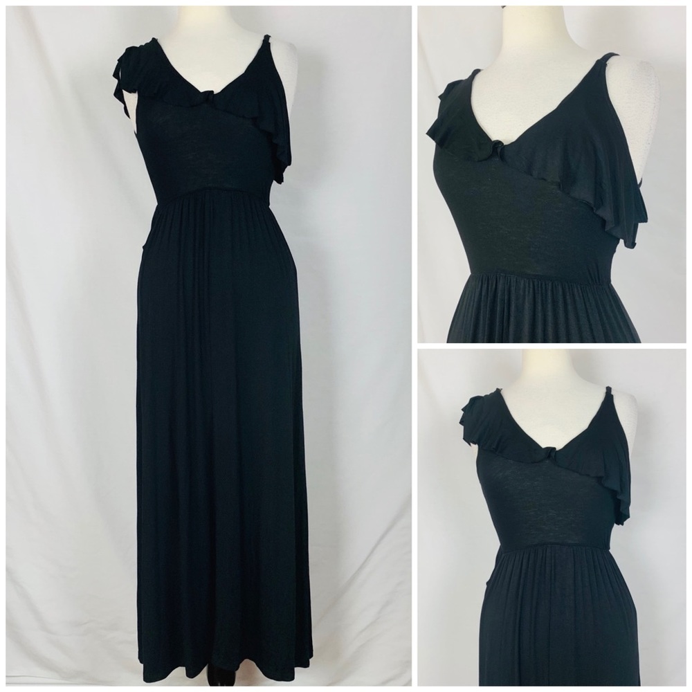 The Vanity Room NWT Size XS Black Sleeveless Dress